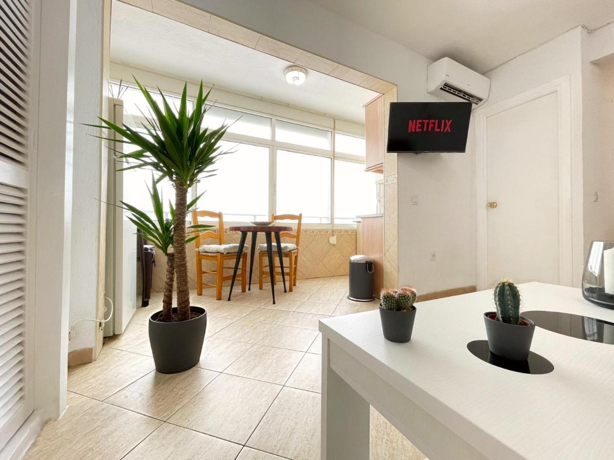 Urban&Vacay! Suite - Torremolinos City Centre Kültér fotó