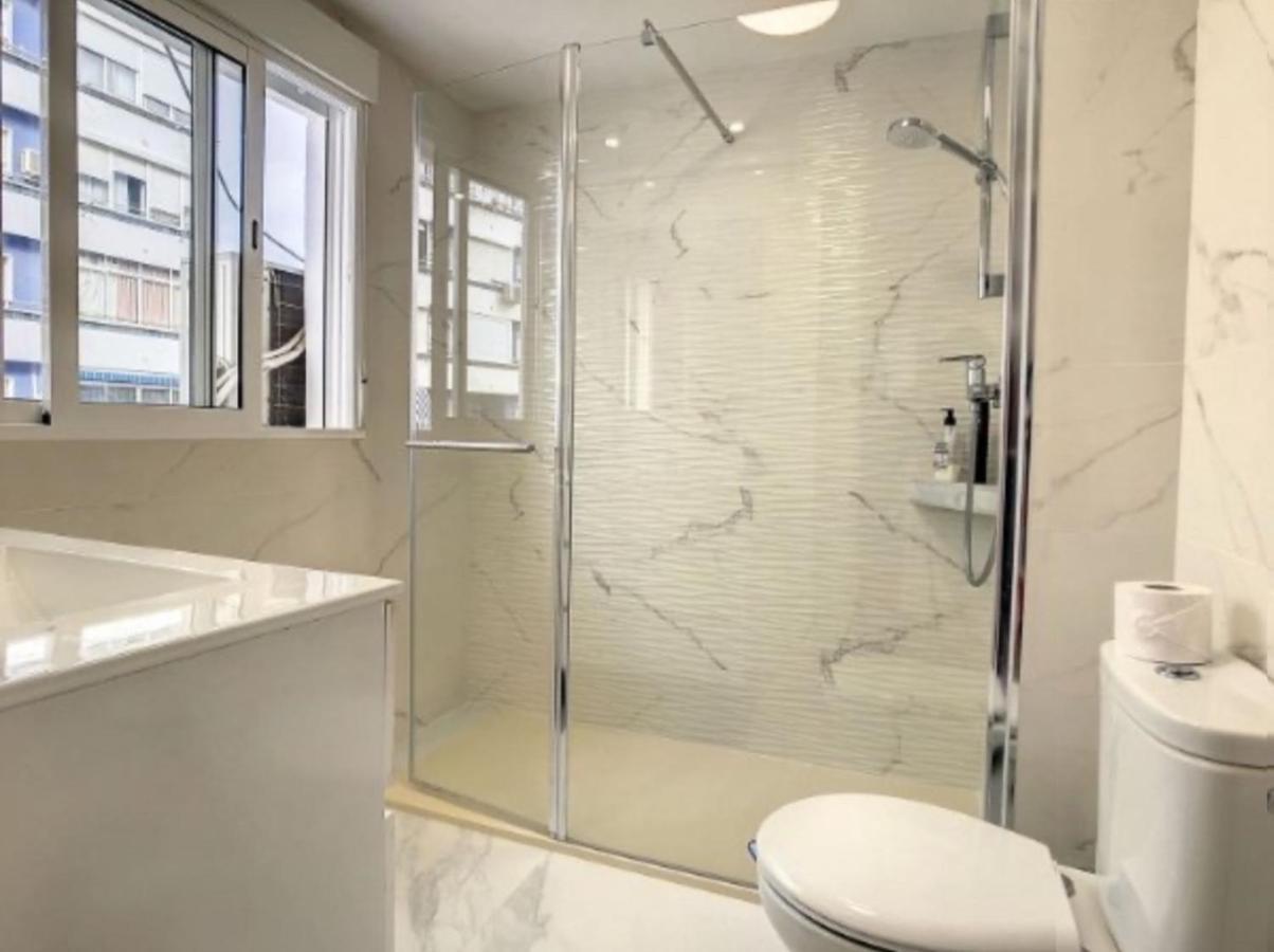 Urban&Vacay! Suite - Torremolinos City Centre Kültér fotó